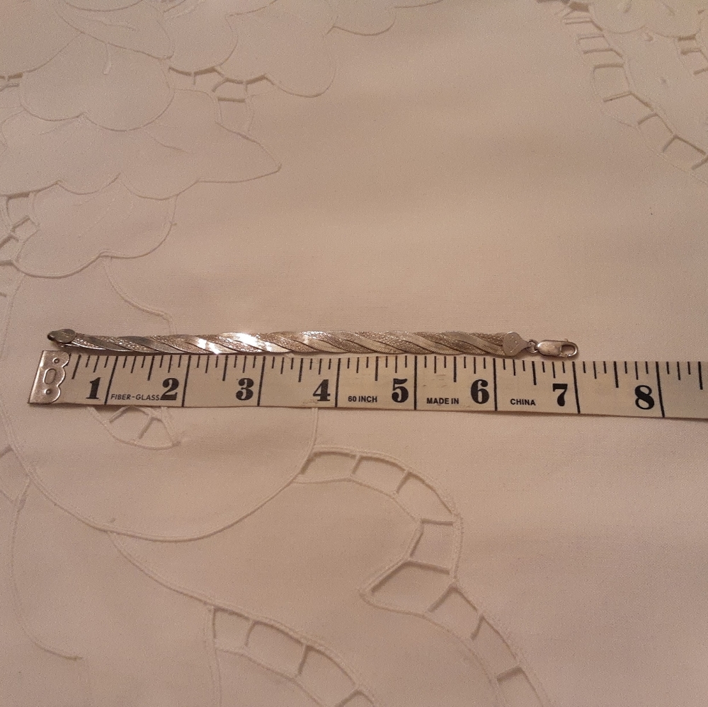 VINTAGE 925 SOLID STERLING TRIPLE BRAID HERRINGBONE SET, 26 GRAMS - Picture 9 of 16